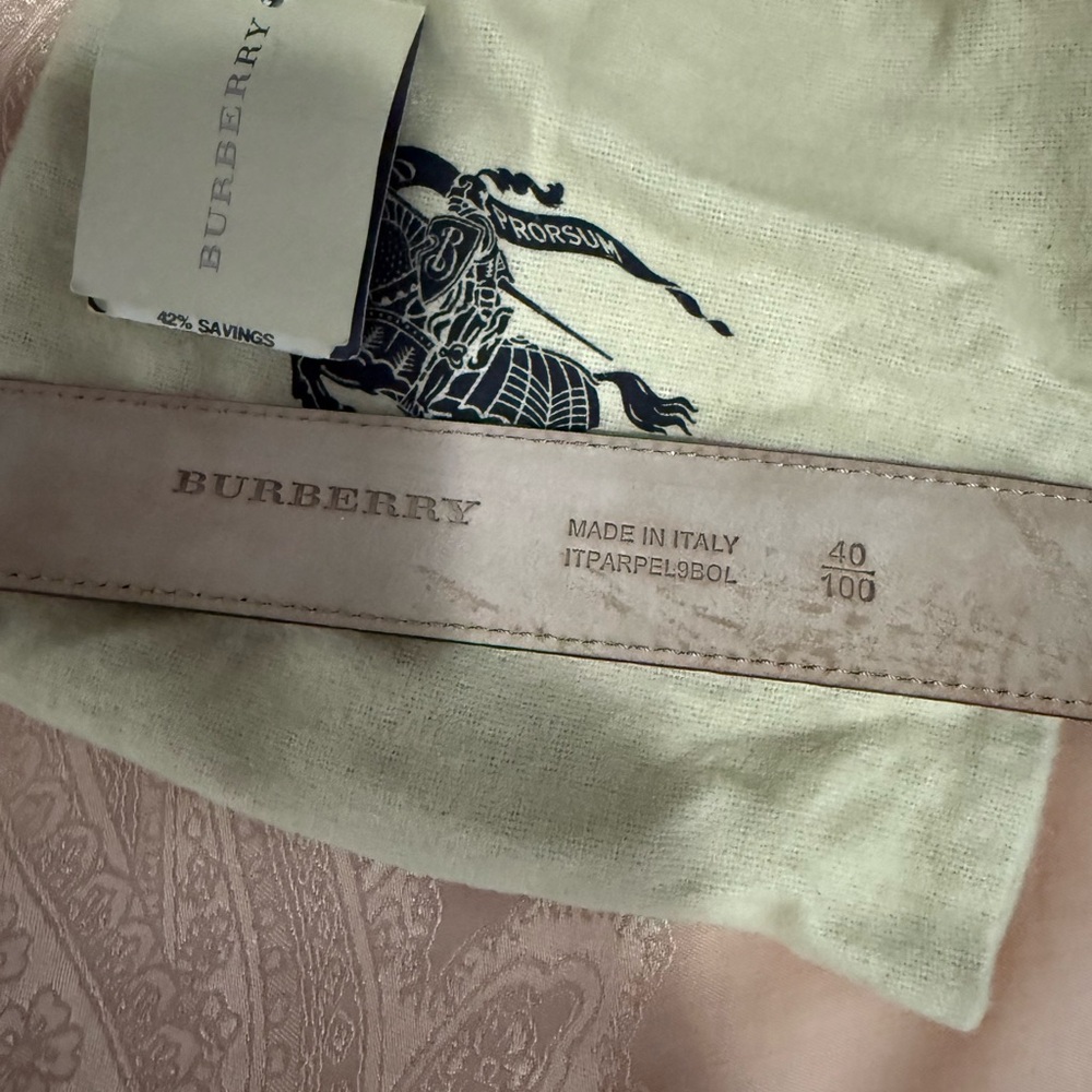 Burberry Brown Belt Bag with Signature Design - Picture 7 of 8